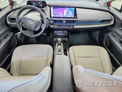 Zdjęcie 8 z 12 samochodu: 2024 TOYOTA PRIUS XLE VIN:JTDADABU4R3008404 - miniatura