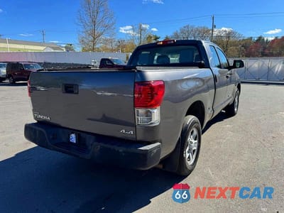 Trzecie zdjęcie samochodu z tyłu: 2013 TOYOTA TUNDRA DOUBLE CAB SR5 VIN:5TFUM5F17DX049342 - miniatura
