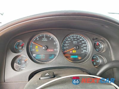 Zdjęcie 9 z 13 samochodu: 2012 CHEVROLET SUBURBAN C1500 LT VIN:1GNSCJE05CR236410 - miniatura
