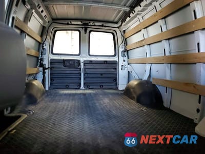 Zdjęcie 10 z 13 samochodu: 2022 CHEVROLET EXPRESS G2500 VIN:1GCWGAF79N1195887 - miniatura