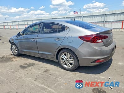 Drugie zdjęcie samochodu z przodu: 2019 HYUNDAI ELANTRA SEL VIN:5NPD84LF3KH444674 - miniatura