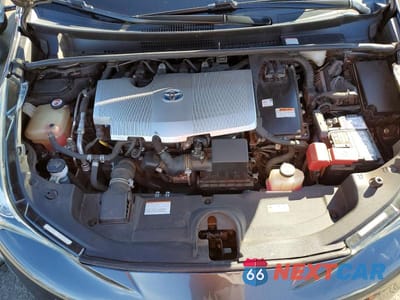 Zdjęcie 11 z 12 samochodu: 2018 TOYOTA PRIUS THREE TOURING VIN:JTDKARFU8J3065912 - miniatura