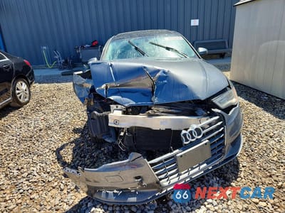 Piąte zdjęcie samochodu w środku: 2015 AUDI A3 VIN:WAUEFGFFXF1058626 - miniatura