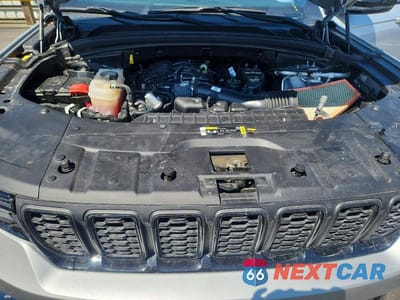 Zdjęcie 12 z 13 samochodu: 2025 JEEP GRAND CHEROKEE LIMITED VIN:1C4RJHBGXSC301518 - miniatura