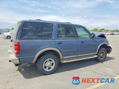 Trzecie zdjęcie samochodu z tyłu: 2000 FORD EXPEDITION EDDIE BAUER VIN:1FMPU18L3YLB53663 - miniatura