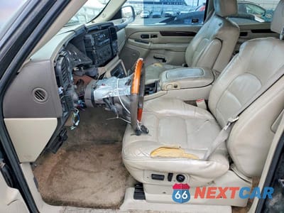 Zdjęcie 7 z 13 samochodu: 2002 CADILLAC ESCALADE LUXURY VIN:1GYEK63NX2R101971 - miniatura