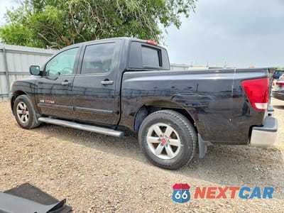 Drugie zdjęcie samochodu z przodu: 2014 NISSAN TITAN SV VIN:1N6BA0ED8EN519497 - miniatura