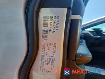 Zdjęcie 13 z 13 samochodu: 2025 JEEP GRAND CHEROKEE LIMITED VIN:1C4RJHBGXSC301518 - miniatura