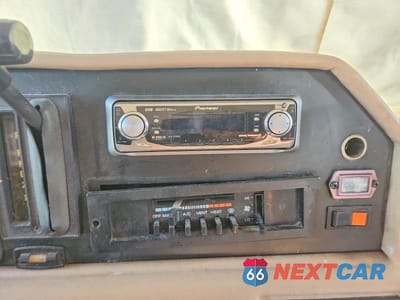 Zdjęcie 9 z 10 samochodu: 1990 FORD ECONOLINE E350 MOTOR HOME CHASSIS VIN:1FCKE33G8LHA49411 - miniatura