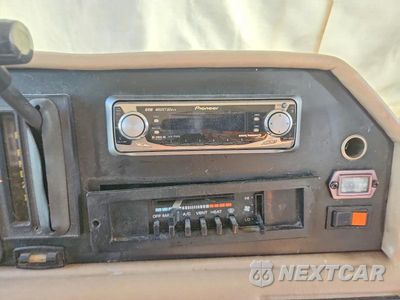 Zdjęcie 9 z 10 samochodu: 1990 FORD ECONOLINE E350 MOTOR HOME CHASSIS VIN:1FCKE33G8LHA49411 - miniatura