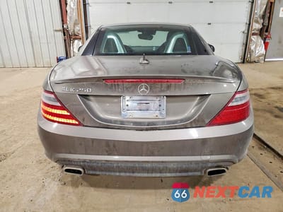 Zdjęcie 6 z 12 samochodu: 2015 MERCEDES-BENZ SLK 250 VIN:WDDPK4HA4FF103396 - miniatura