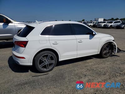 Trzecie zdjęcie samochodu z tyłu: 2018 AUDI SQ5 PRESTIGE VIN:WA1C4AFY6J2142096 - miniatura