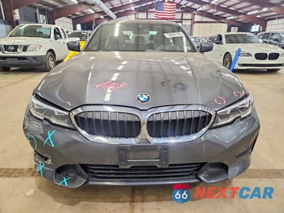 Piąte zdjęcie samochodu w środku: 2021 BMW 330XI VIN:3MW5R7J01M8B98910 - miniatura