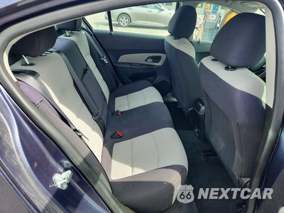 Zdjęcie 10 z 12 samochodu: 2013 CHEVROLET CRUZE LS VIN:1G1PA5SG0D7295559 - miniatura