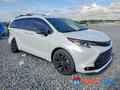 Czwarte zdjęcie samochodu z boku: 2022 TOYOTA SIENNA PLATINUM 7-PASSENGER VIN:5TDERKEC8NS089329 - miniatura