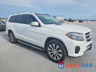 Czwarte zdjęcie samochodu z boku: 2017 MERCEDES-BENZ GLS 450 4MATIC VIN:4JGDF6EE9HA773445 - miniatura