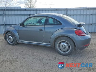 Drugie zdjęcie samochodu z przodu: 2017 VOLKSWAGEN BEETLE SE VIN:3VWJ17AT0HM632828 - miniatura