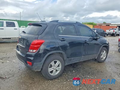 Trzecie zdjęcie samochodu z tyłu: 2017 CHEVROLET TRAX 1LT VIN:3GNCJPSB9HL143813 - miniatura