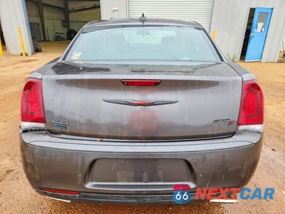 Zdjęcie 6 z 13 samochodu: 2021 CHRYSLER 300 S VIN:2C3CCABG8MH626437 - miniatura