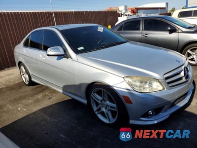 Czwarte zdjęcie samochodu z boku: 2008 MERCEDES-BENZ C 300 VIN:WDDGF54X08R026614 - miniatura
