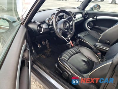 Zdjęcie 8 z 12 samochodu: 2012 MINI COOPER S VIN:WMWZP3C56CT296668 - miniatura