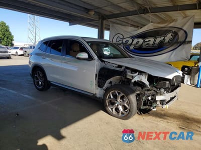 Czwarte zdjęcie samochodu z boku: 2024 BMW X3 XDRIVE30I VIN:WBX57DP05RN301641 - miniatura