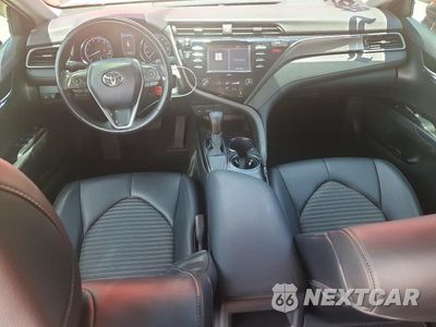 Zdjęcie 8 z 12 samochodu: 2020 TOYOTA CAMRY SE VIN:4T1G11AK1LU328926 - miniatura
