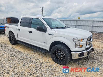 Czwarte zdjęcie samochodu z boku: 2017 FORD F150 SUPERCREW VIN:1FTEW1EPXHFC63055 - miniatura