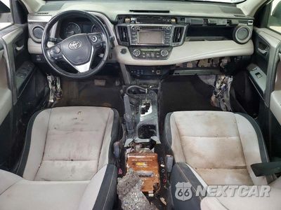 Zdjęcie 8 z 12 samochodu: 2018 TOYOTA RAV4 XLE VIN:JTMRFREV4JJ222003 - miniatura