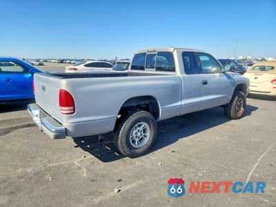 Trzecie zdjęcie samochodu z tyłu: 2000 DODGE DAKOTA VIN:1B7GG22X9YS611659 - miniatura