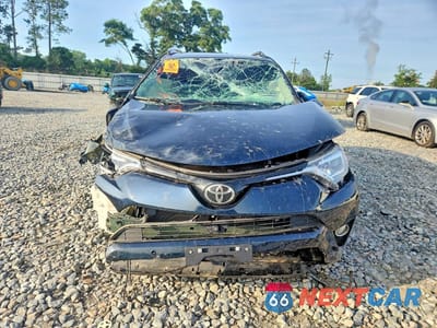 Piąte zdjęcie samochodu w środku: 2017 TOYOTA RAV4 LIMITED VIN:2T3YFREV1HW324012 - miniatura