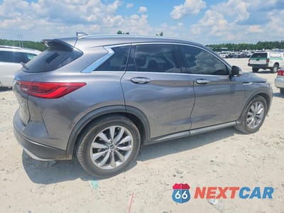 Trzecie zdjęcie samochodu z tyłu: 2019 INFINITI QX50 LUXE VIN:3PCAJ5M12KF135874 - miniatura