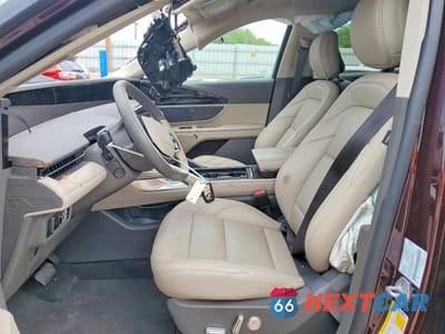Zdjęcie 7 z 12 samochodu: 2025 LINCOLN NAUTILUS PREMIERE VIN:5LMPJ8JA2SJ969855 - miniatura