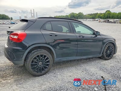Trzecie zdjęcie samochodu z tyłu: 2018 MERCEDES-BENZ GLA 250 4MATIC VIN:WDCTG4GB0JJ479517 - miniatura