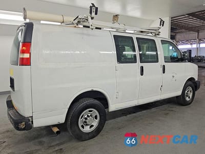 Trzecie zdjęcie samochodu z tyłu: 2013 CHEVROLET EXPRESS G2500 VIN:1GCWGFCA1D1903481 - miniatura