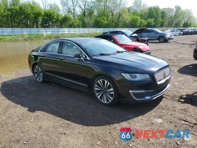 Czwarte zdjęcie samochodu z boku: 2017 LINCOLN MKZ RESERVE VIN:3LN6L5E98HR623590 - miniatura