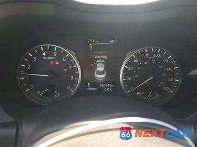 Zdjęcie 9 z 12 samochodu: 2019 INFINITI Q50 3.0T LUXE VIN:JN1EV7AR7KM558620 - miniatura