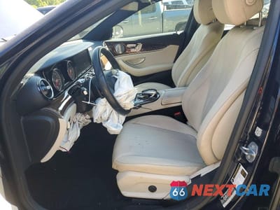 Zdjęcie 7 z 12 samochodu: 2018 MERCEDES-BENZ E 300 4MATIC VIN:WDDZF4KB4JA404853 - miniatura