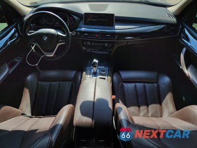 Zdjęcie 8 z 14 samochodu: 2014 BMW X5 XDRIVE50I VIN:5UXKR6C5XE0C02801 - miniatura