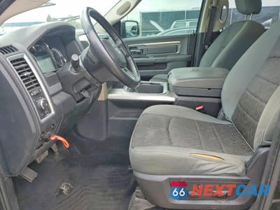 Zdjęcie 7 z 12 samochodu: 2017 RAM 1500 SLT VIN:1C6RR7LG2HS600900 - miniatura