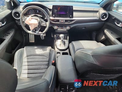 Zdjęcie 8 z 13 samochodu: 2023 KIA FORTE GT LINE VIN:3KPF54AD5PE562045 - miniatura
