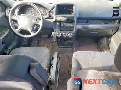 Zdjęcie 8 z 13 samochodu: 2005 HONDA CR-V LX VIN:JHLRD78595C044074 - miniatura