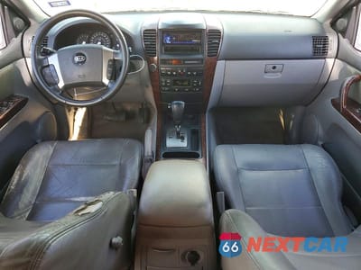 Zdjęcie 8 z 13 samochodu: 2005 KIA SORENTO LX VIN:KNDJD733X55367571 - miniatura