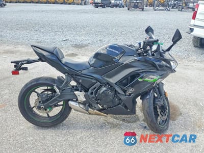 2025 KAWASAKI EX650 ML5EXER14SDAE4727 - główne zdjęcie licytacji z USA - miniatura
