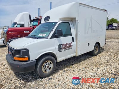 2014 GMC SAVANA CUTAWAY G3500 1GD072BGXE1176598 - główne zdjęcie licytacji z USA - miniatura
