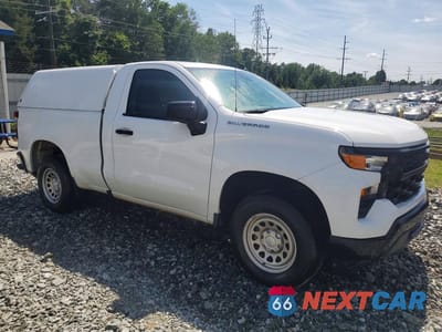 Czwarte zdjęcie samochodu z boku: 2023 CHEVROLET SILVERADO C1500 VIN:3GCNAAEK0PG359809 - miniatura