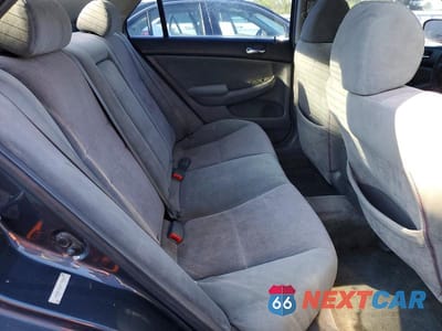 Zdjęcie 10 z 12 samochodu: 2004 HONDA ACCORD LX VIN:3HGCM56394G700635 - miniatura