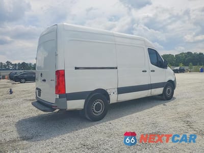 Trzecie zdjęcie samochodu z tyłu: 2022 MERCEDES BENZ SPRINTER 2500 VIN:W1Y4EBHY5NT081698 - miniatura