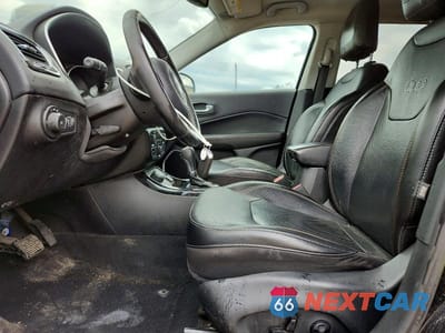 Zdjęcie 7 z 13 samochodu: 2020 JEEP COMPASS LIMITED VIN:3C4NJDCB5LT196614 - miniatura