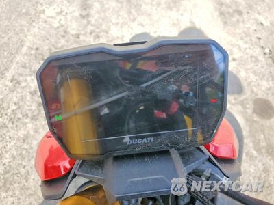 Zdjęcie 7 z 9 samochodu: 2021 DUCATI STREETFIGHTER V4 VIN:ZDMFAKNWXMB006709 - miniatura